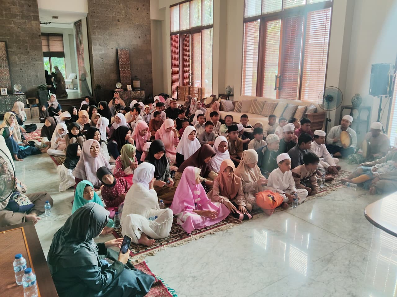 Menebar Senyum, Menggapai Berkah: Santunan Anak Yatim